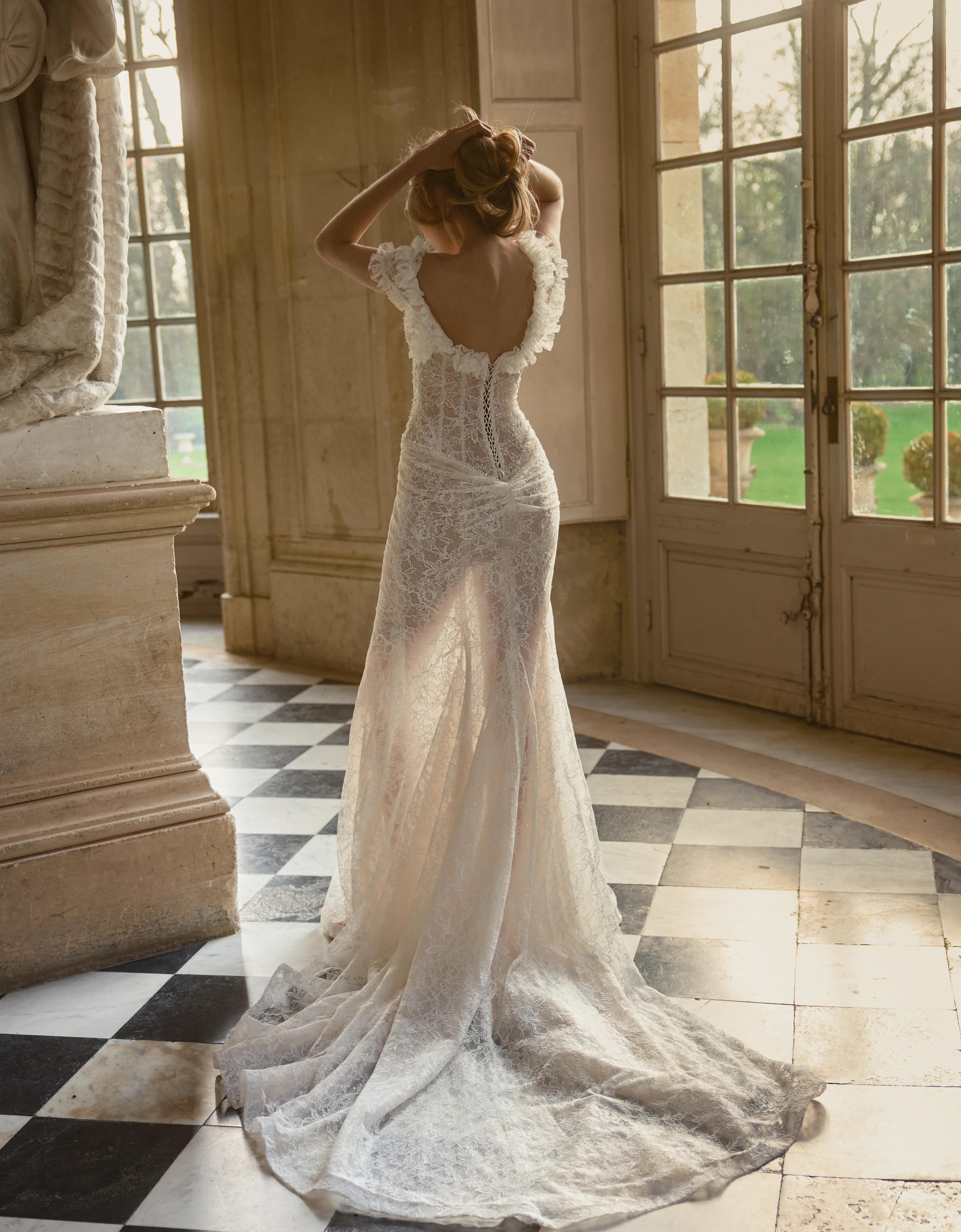 RAFFAELLA — bridal gown by Netta BenShabu, Épure de Romance, style NB.BR.2708.A