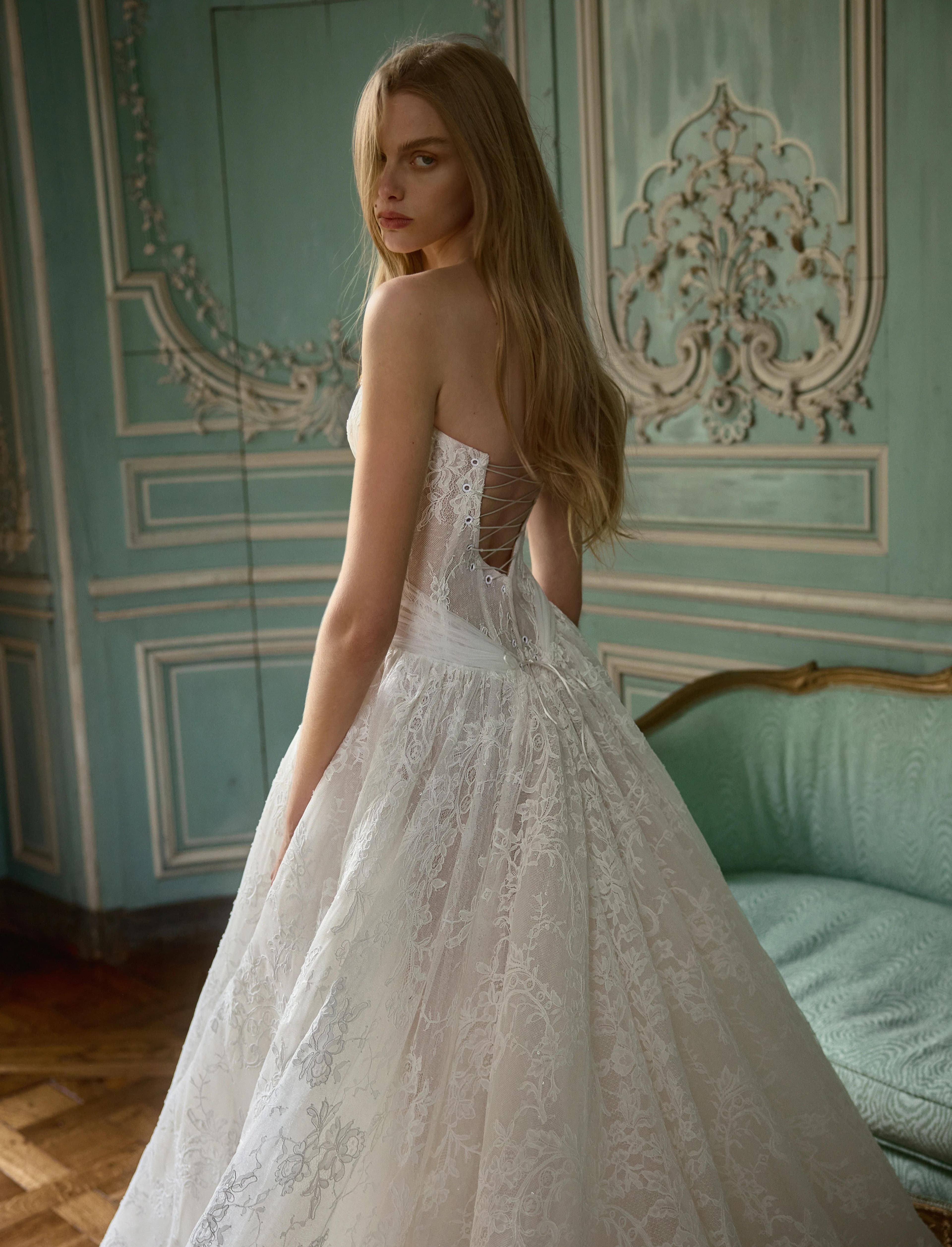 NOÉMIE — bridal gown by Netta BenShabu, Épure de Romance, style NB.BR.2709.L