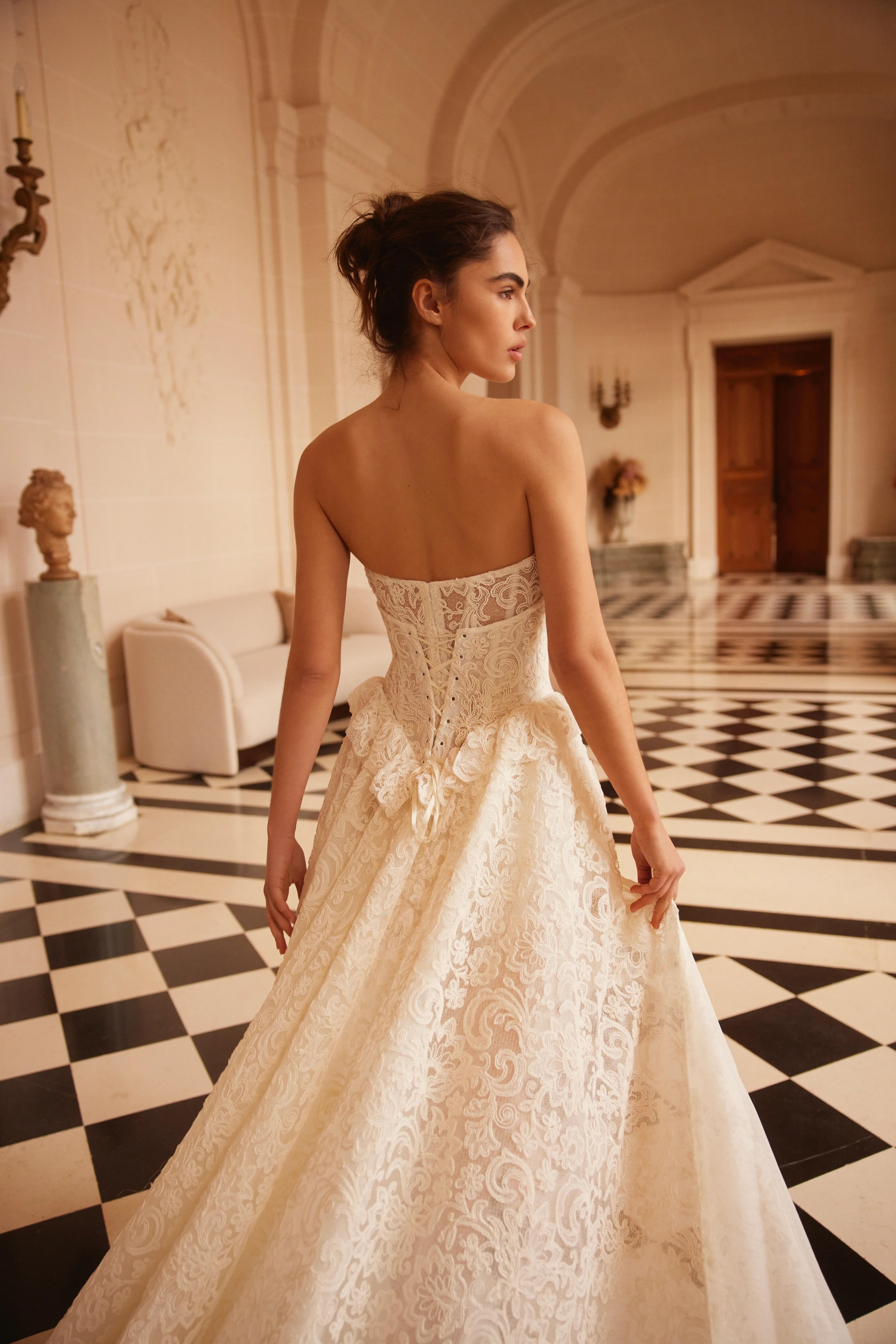 SOLEIL MINI — bridal gown by Netta BenShabu, L'Allure de la Femme, style NB.BR.2555.LZ